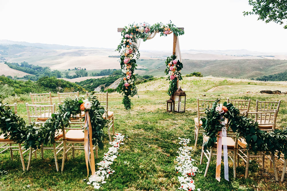 Unleash Your Creative Side: 10 Wedding Ideas to Make Your Big Day Truly Unforgettable!