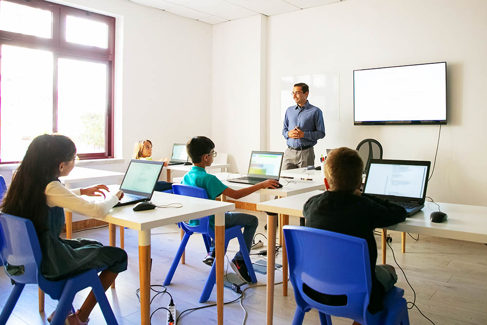 Revolutionize Learning: Why Educational Technology is the Future of Education!