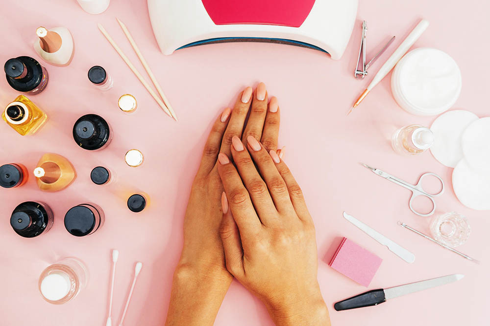Say Goodbye to Chipping Nails: Why Semi-Permanent Nail Polish is the Ultimate Game-Changer